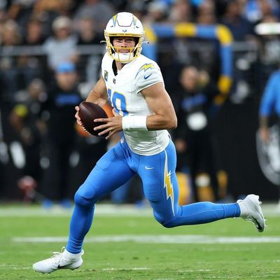 Tom Brady Shenanigans, Mike Ryan Ruiz and the Problem with the Raiders' Logo, and the Five Most Interesting Games of Week 3 with Nick Kostos