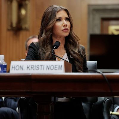 Can Trump suspend habeas corpus?