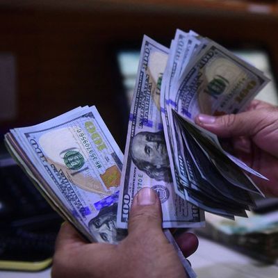 The Dollar’s Dominance Is Unwinding in Asia