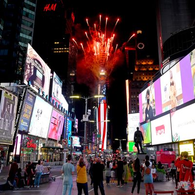 Fauci Admits Government Fault On Masks; Celebrating July 4 Safely