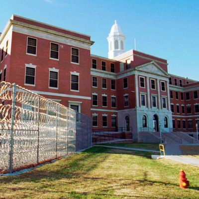 COVID-19 Inmate Deaths in Prisons