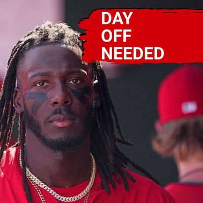 Elly De La Cruz's Slump THREATENS Cincinnati Reds' Playoff Hopes | The Phenom NEEDS a Day Off