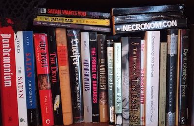 Episode 191 - Lucifer's Library: Weird Reviews