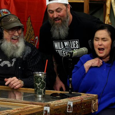 Miss Kay & Uncle Si Don't Hold Back & Their Antics Are Amazing