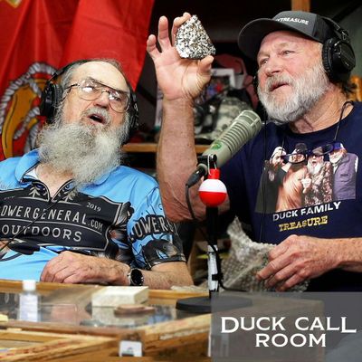 Uncle Si May Have a Freaky Disease from Outer Space