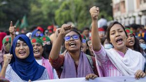 Bangladesh's student protestors are now helping to run the country