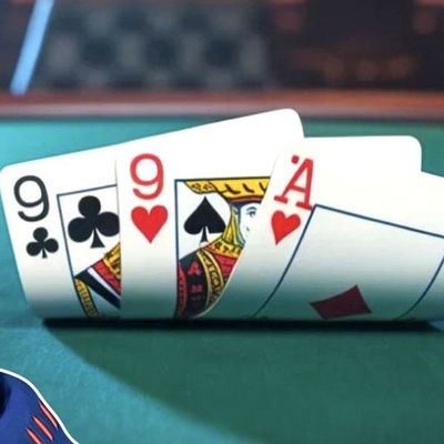 Te Controlan Con Dinero, Datos y Deuda. La Triple Estafa Que Destruye Tu Futuro (Y No Lo Ves)