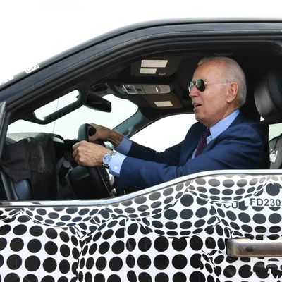 Is the US Falling Behind in the Race to Electric Vehicles?