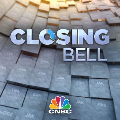 Closing Bell: Hot retail sales helps sentiment, Sam Zell slams tax proposals, DOJ focuses on Apple 2/15/23