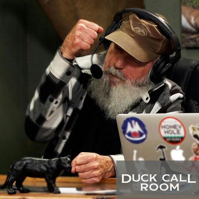 Uncle Si Drinks Too Much Coffee & We’re Here for It
