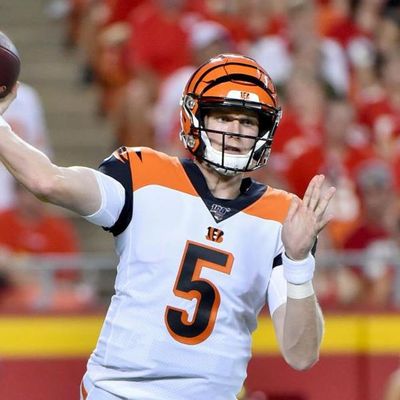 Andy Dalton Benched! And getting the lowdown from Bengals UK on the London experience - Locked On Bengals - 10/30/2019