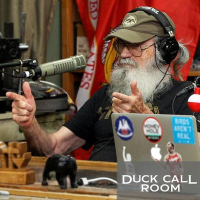 Uncle Si's Wife Won't Aid & Abet His New Hobby