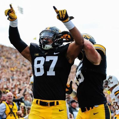Locked On Bengals - 3/22/2019 Weekend Mailbag: Quarterbacks, NFL Draft, and more