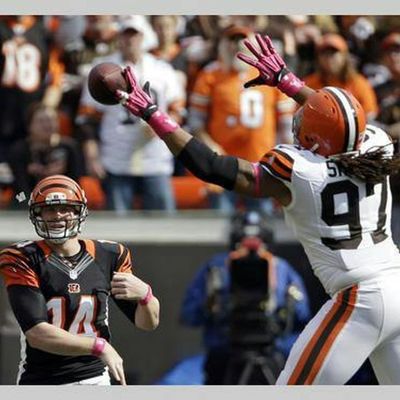 98: Locked on Bengals - 2/23/16 Here are two free agents the Bengals should target