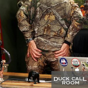 Uncle Si Isn't Afraid To Show You The Work On His Cheeks