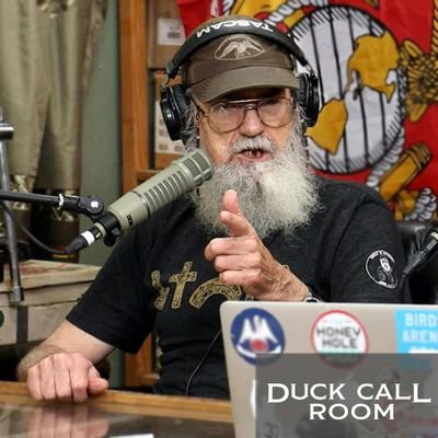 What Uncle Si Really Thinks About Conspiracy Theories