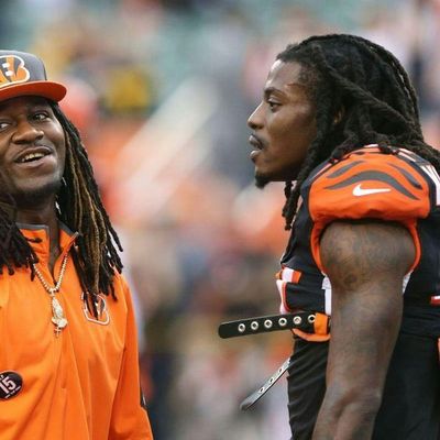 109: Locked on Bengals - 3/15/17 The Bengals kept Dre Kirkpatrick, but should they keep Adam Jones?