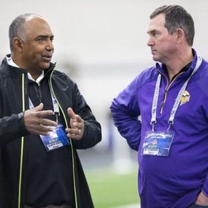 Locked on Bengals - 12/14/17 Thoughts on Lewis and are fans hoping for a win or a loss?