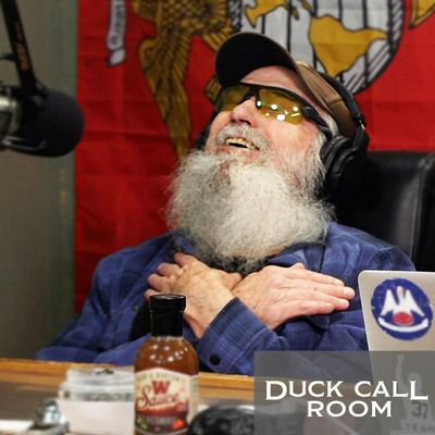 Uncle Si Finally Takes On Those Viral Rumors About Him