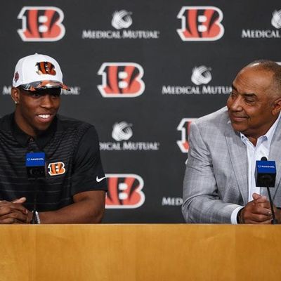 Locked on Bengals - 11/15/17 Marvin Lewis' comments about John Ross are ridiculous