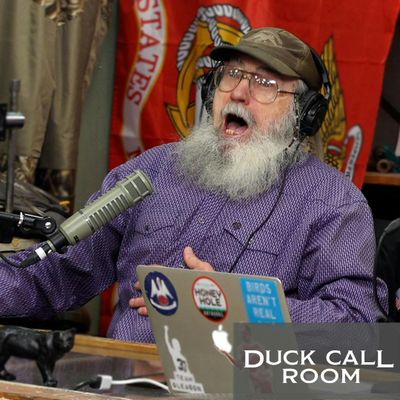 Uncle Si Was Chased by Coyotes — TWICE