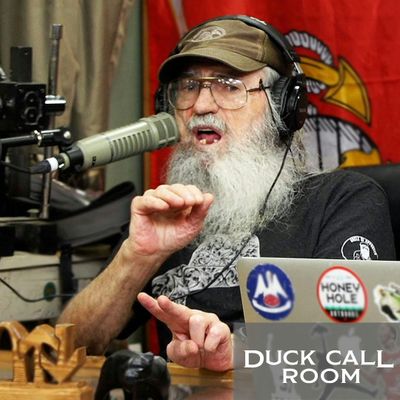 Uncle Si's Favorite Superhero Isn't a Sissy Like Batman