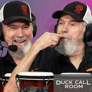 Uncle Si’s Whiskers Are Growing Back in a Wacky Way