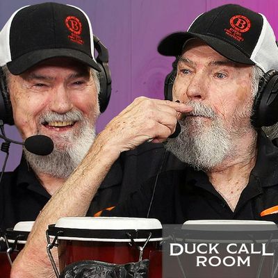 Uncle Si’s Whiskers Are Growing Back in a Wacky Way