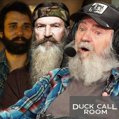Uncle Si Gets Emotional Over Phil’s Incredible Life & Transformation