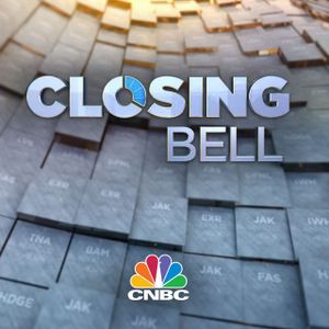Closing Bell: Stocks sink into the close, Elon Musk’s Twitter takeover offer, and Wells Fargo’s CFO on earnings 4/14/22