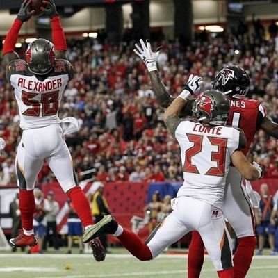 Locked On Bengals - 3/12/2019 Free Agency Madness: Kwon Alexander's insane deal, linebacker trade targets, and Joe's reaction to the Hart deal