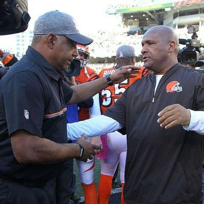 53: Locked on Bengals - 12/9/2016 A Bengals at Browns preview and offensive line news