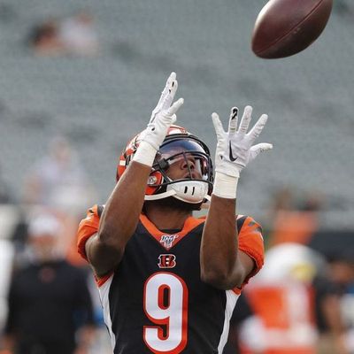 Locked On Bengals - 8/26/2019 - Interview with Andrew Brown; Billy Price, Michael Jordan, and Damion Willis starting, and Andrew Luck retires