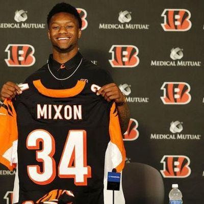 142: Locked on Bengals - 5/11/17 Should Joe Mixon start as a rookie?