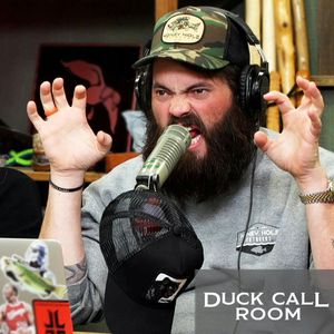 Uncle Si Runs Smack Into the Scariest Moment of His Life