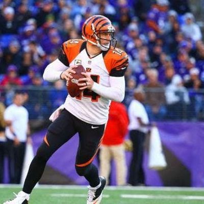 144: Locked on Bengals - 5/15/17 Andy Dalton discusses Ross, Mixon and the offensive line