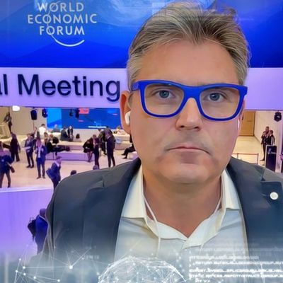 DAVOS 2025: EL NUEVO PLAN DE LAS ÉLITES YA HA COMENZADO Y TIENE QUE VER CON INTELIGENCIA ARTIFICIAL