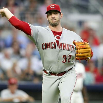 Locked on Reds - 8/1/18 The Reds didn't trade Harvey and that's okay