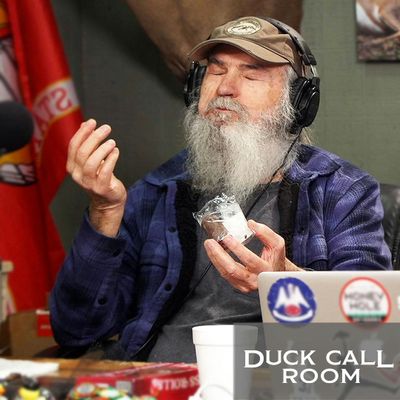 Uncle Si Just Discovered His New Favorite Snack